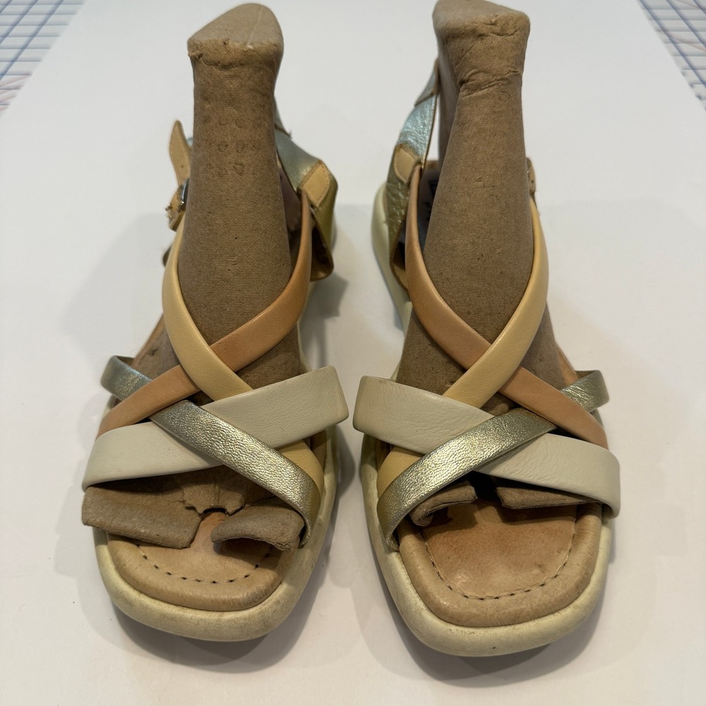 Pikolinos Strappy Sandals Women 41 Beige Gold Leather Comfort Walking Gorpcore